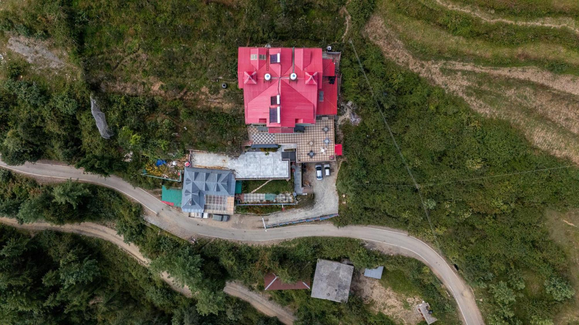 Hotel Wood Crista Kufri Near An Apple Orchard Exteriér fotografie
